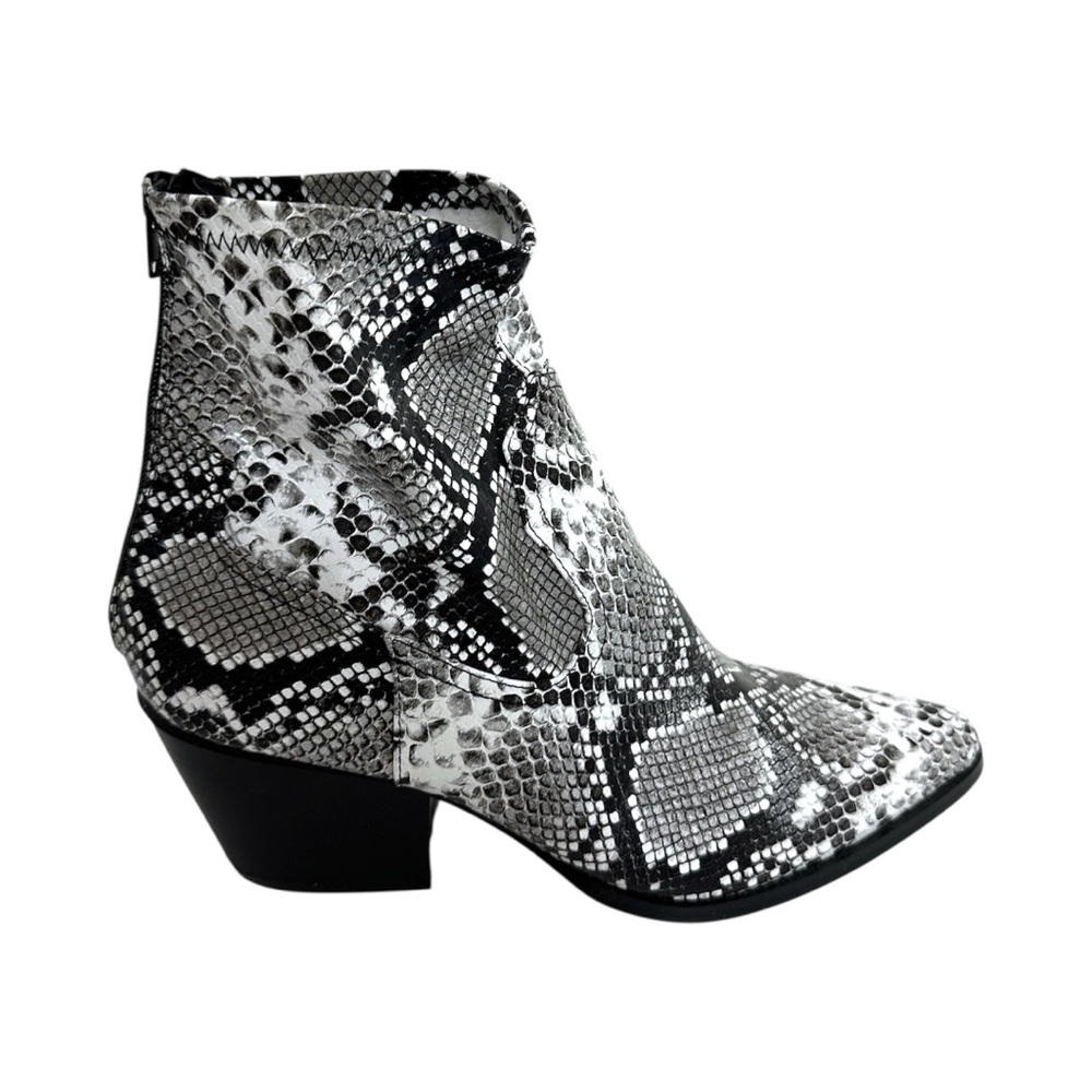 YOKI Snakeskin Western Pointed Toe Ankle Boots Faux Leather Zip Booties Size 10